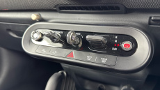 MINI Cooper 160kW SE Sport 54kWh 3dr Auto Electric Hatchback